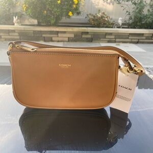SOLD NWT Coach Plaza Bag 18 in Honey Brown